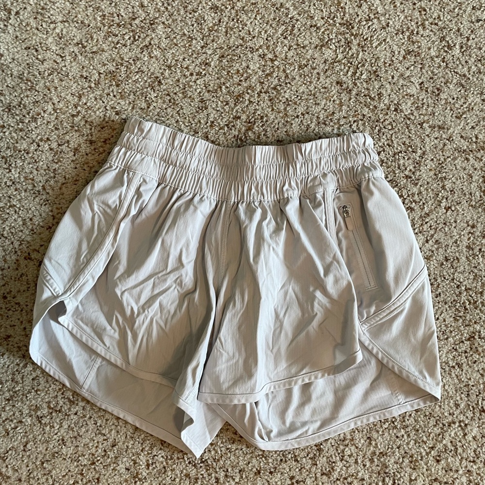 White lulu 4 inch short